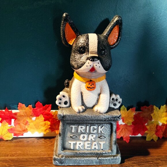 Hyde & Eek Dog Blow Mold Trick Or Treat Grave - Picture 1 of 1